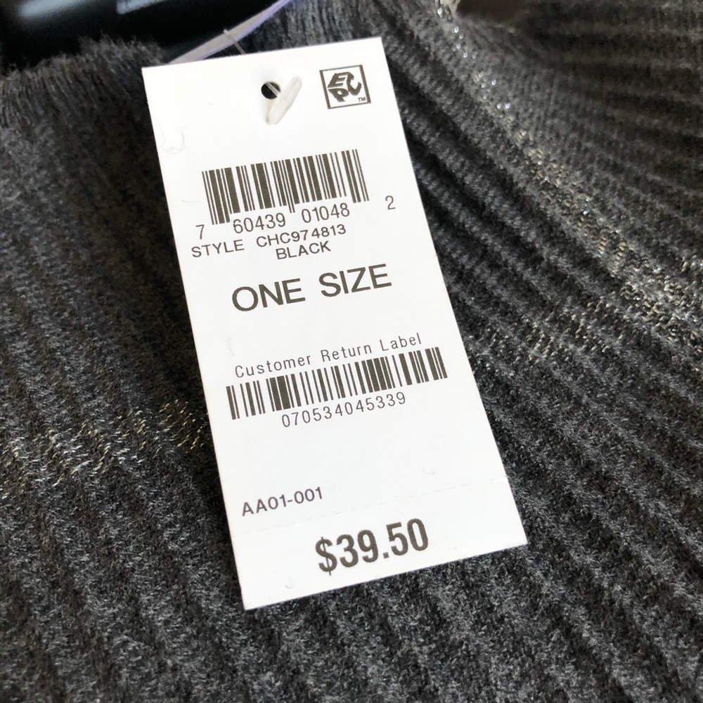 NWT Charter Club Macy's Windowpane Metallic Scarf - Picture 2 of 2
